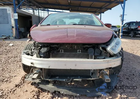 2015 Dodge Dart Limited z USA, uszkodzony, nr VIN 1C3CDFCB8FD242283